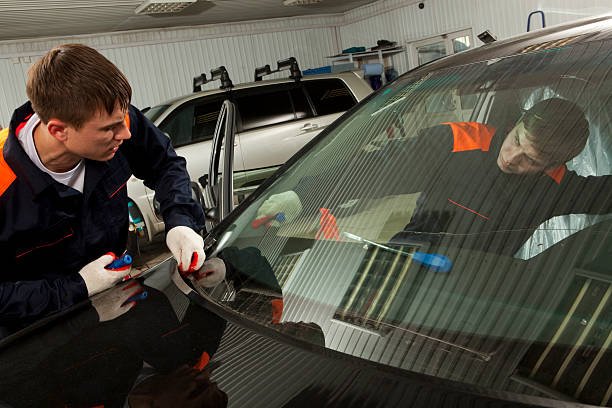 Auto Glass Repair Ventura County, CA - Trusted Windshield Repair and Replacement with Ventura Auto Glass Repair