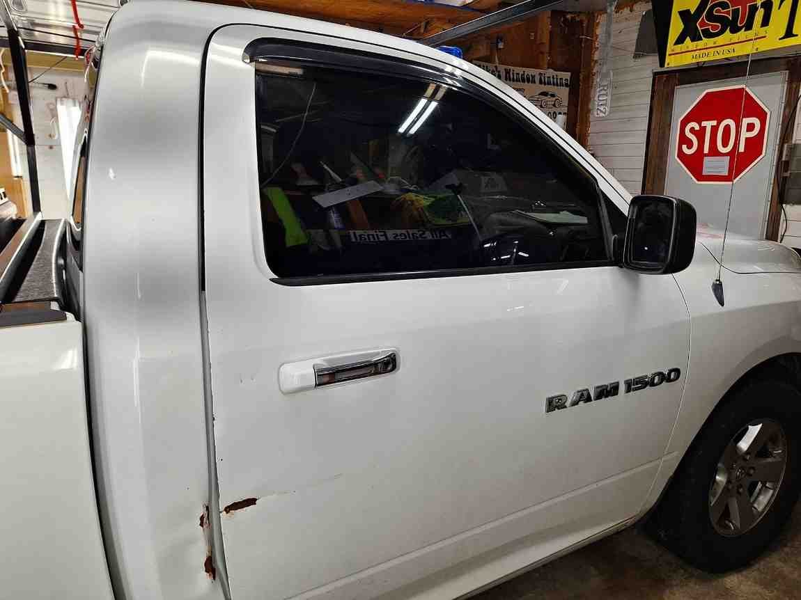 Window Tinting Camarillo CA Professional Car Window Tinting Services with Ventura Auto Glass Repair